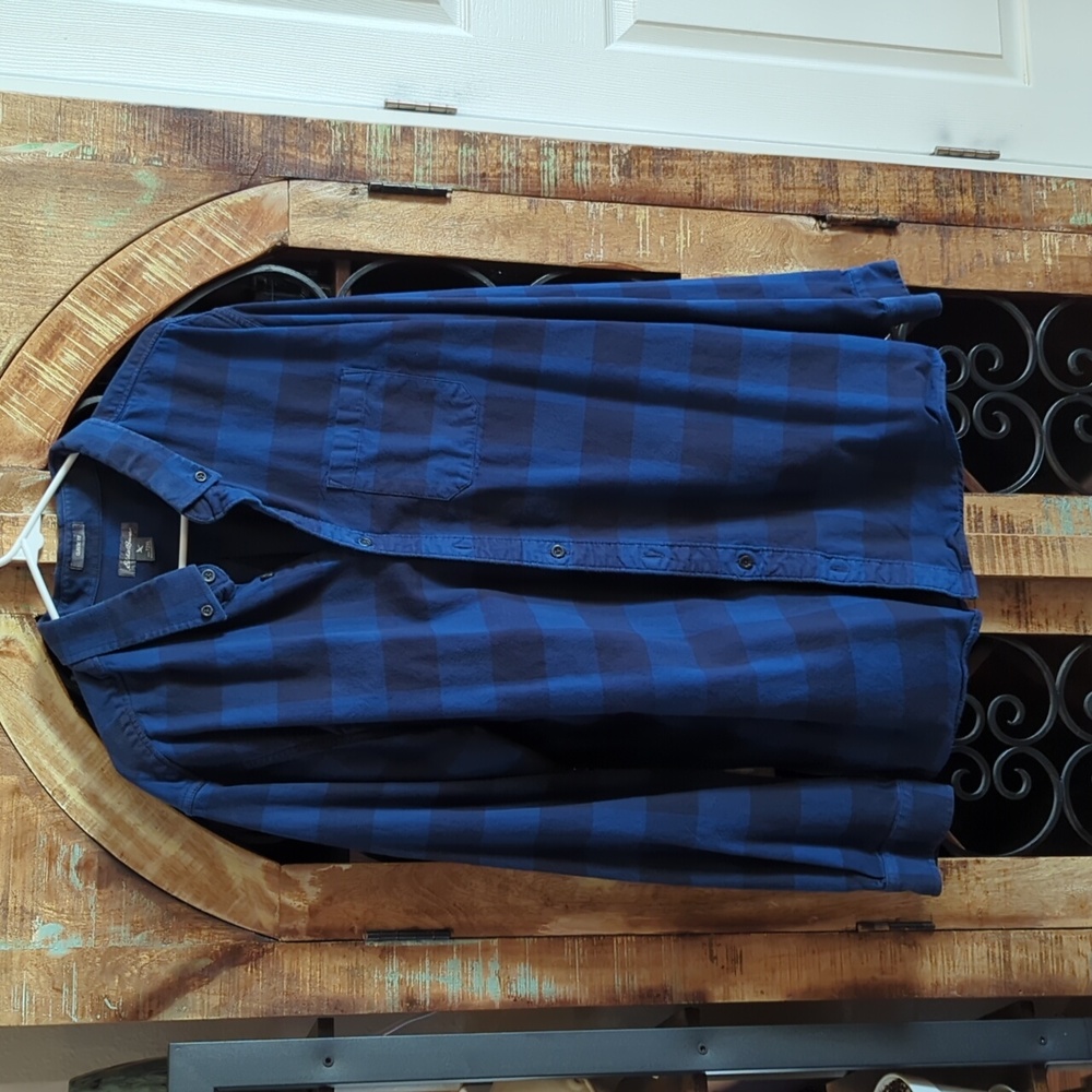 Eddie Bauer Classic Fit Flannel Shirt. 2XLT. Blue & Black.